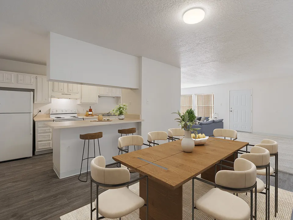 Desert Creek Apartments