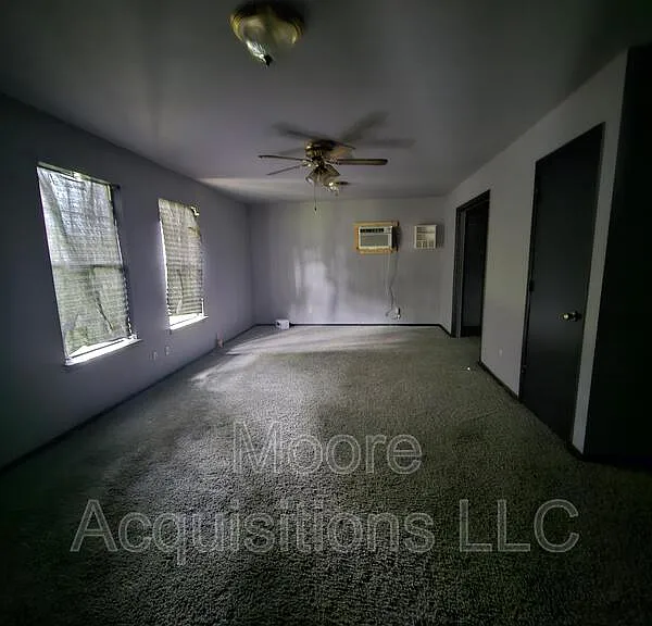 1506 El Paso St — Photo 4