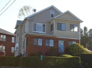 36 E Mountain St, Worcester, MA 01606