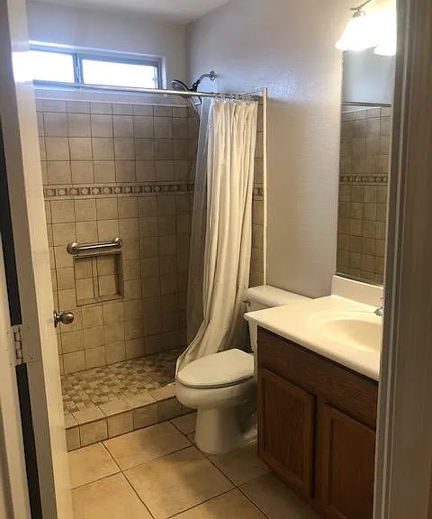 960 E Mountain View Rd — Photo 15