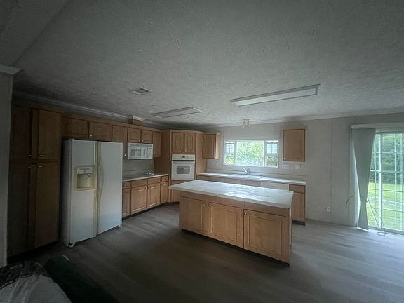 3rd image of 3941 Missouri Rd