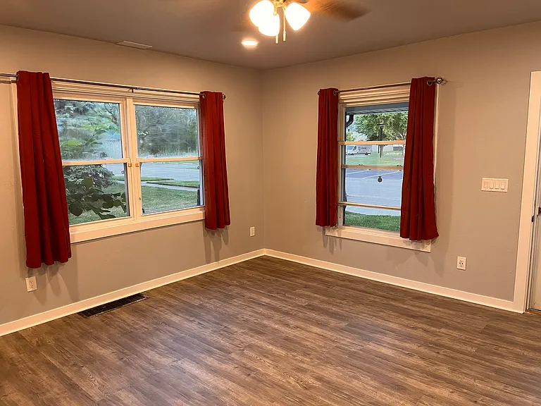 10936 Toledo St — Photo 18