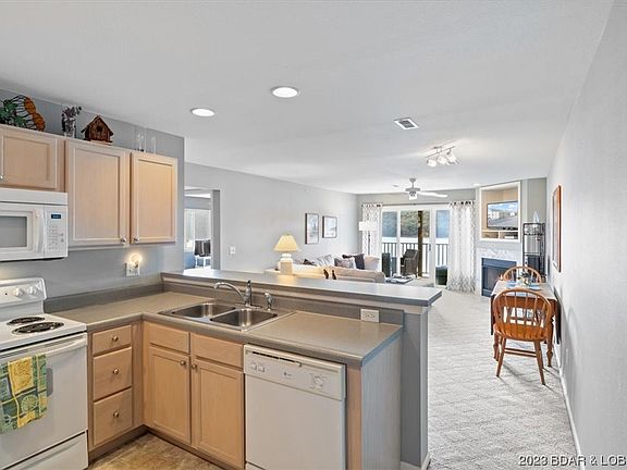 2nd image of 549 Park Place Dr #3A