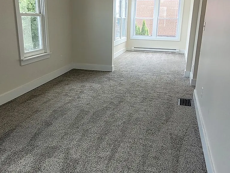 21 E Maple St — Photo 25