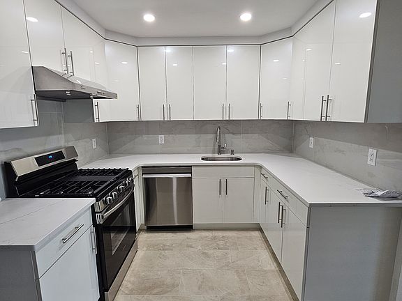 3rd image of 1813 Shore Pkwy N #3