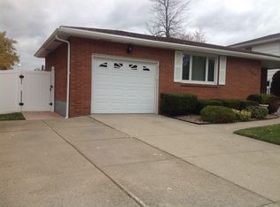 102 Saint Clare Ter, Tonawanda, NY 14150