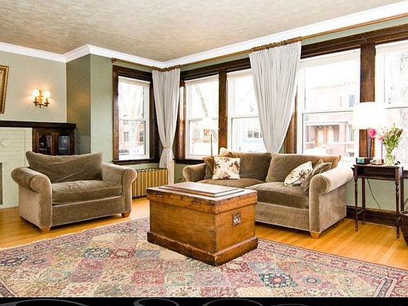 5th image of 3800 N Oakley Ave #1