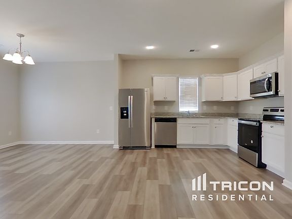 5th image of 206 San Marino Way NW