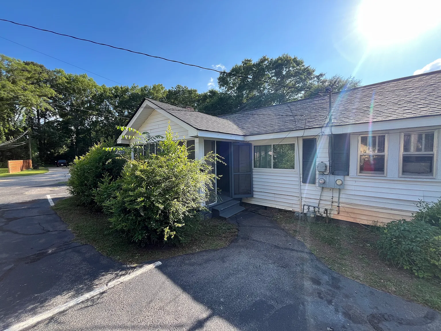 2 bed, 845 sqft, $850 — Photo 2
