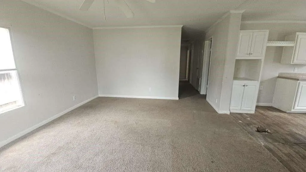 3 bed, 2.0 bath, 1188 sqft, $1,799 — Photo 3