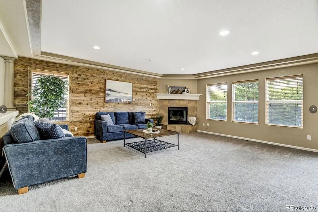 6 bed, 4.5 bath, 4328 sqft, $4,250 — Photo 3