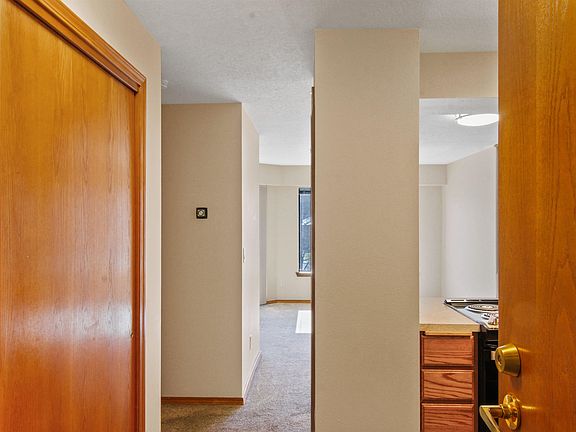 2nd image of 221 E Rockwood Blvd APT 420