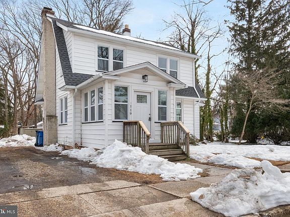3rd image of 119 Hemlock Ave