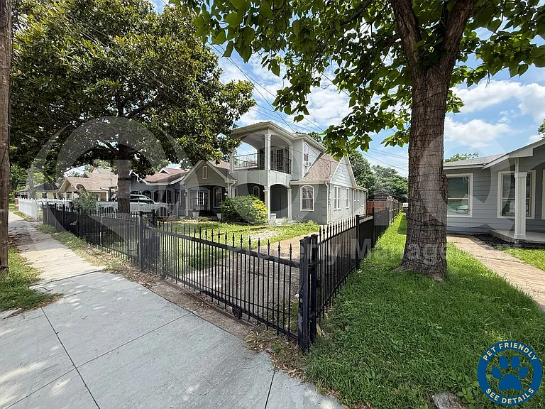 642 N Tyler St — Photo 1