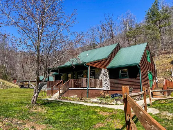5713 New Paintsville Rd, Salyersville, KY 41465