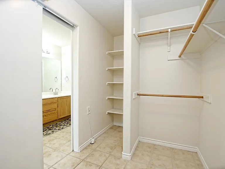 20601 Camel Back St — Photo 19