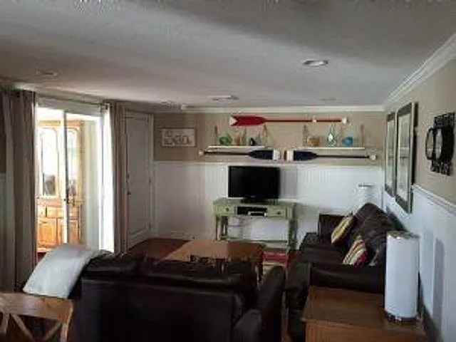 2 bed, 1.0 bath, 900 sqft, $2,500 — Photo 4