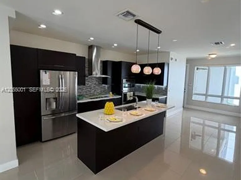 6440 NW 103rd Psge #Townhouse 6440 — Photo 10