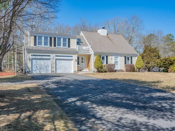 47 Redberry Ln, Barnstable, MA 02630