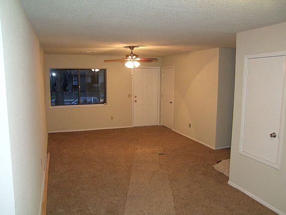 Living room / dinning rm