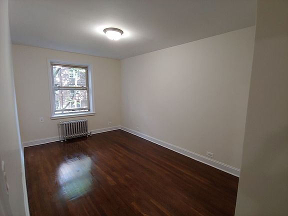 4th image of 4310 50th St #3K