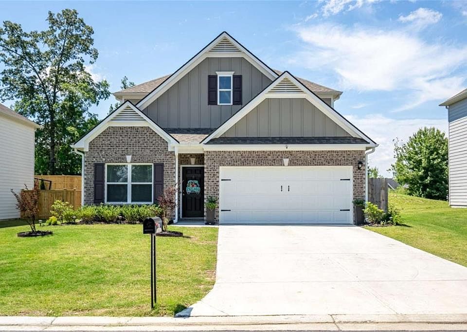1st image of 10 Majestic Oaks Way