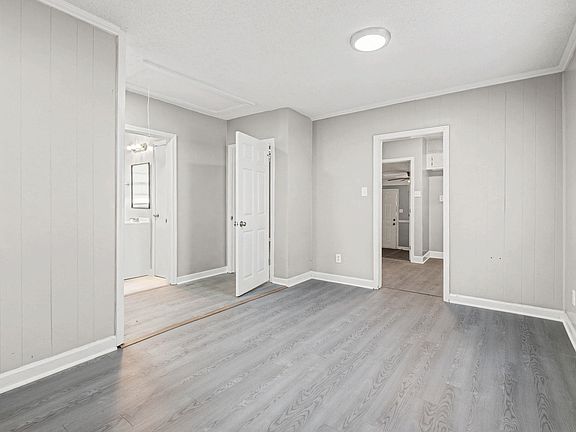 4th image of 6733 Navy Rd