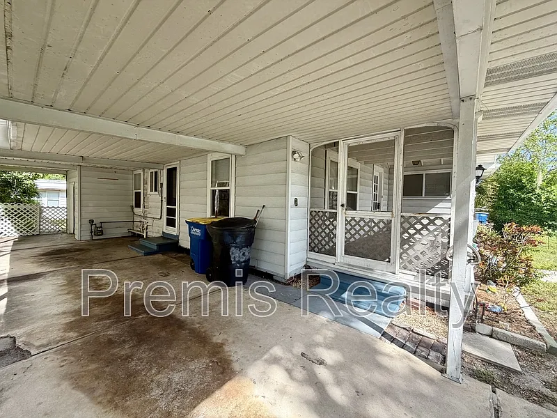 3 bed, 2.0 bath, 1610 sqft, $1,750 — Photo 3