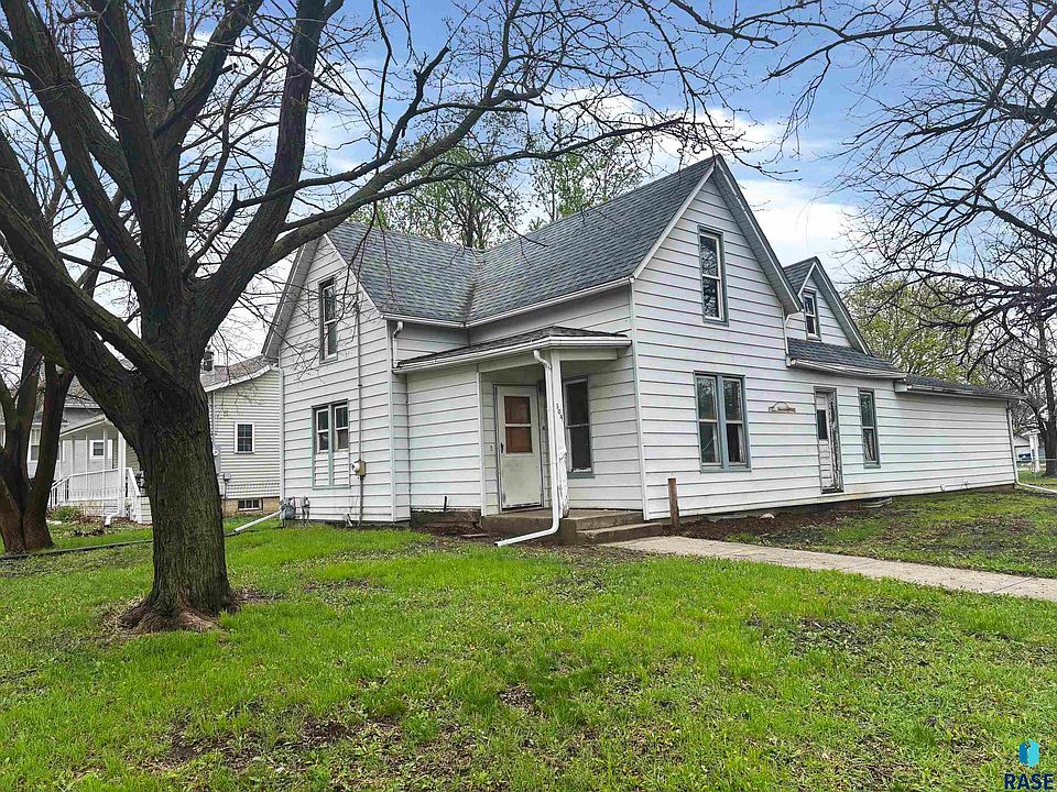 1st image of 304 N Bartlett St