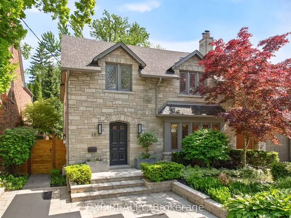 25 Kingsgarden Rd, Toronto, ON M8X 1S7