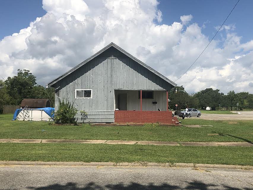1st image of 1349 Thomas Blvd