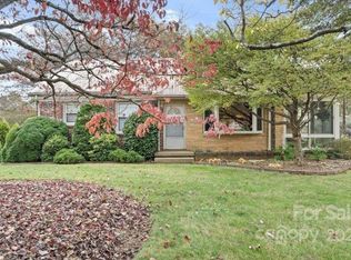 3204 16th St NE, Hickory, NC 28601