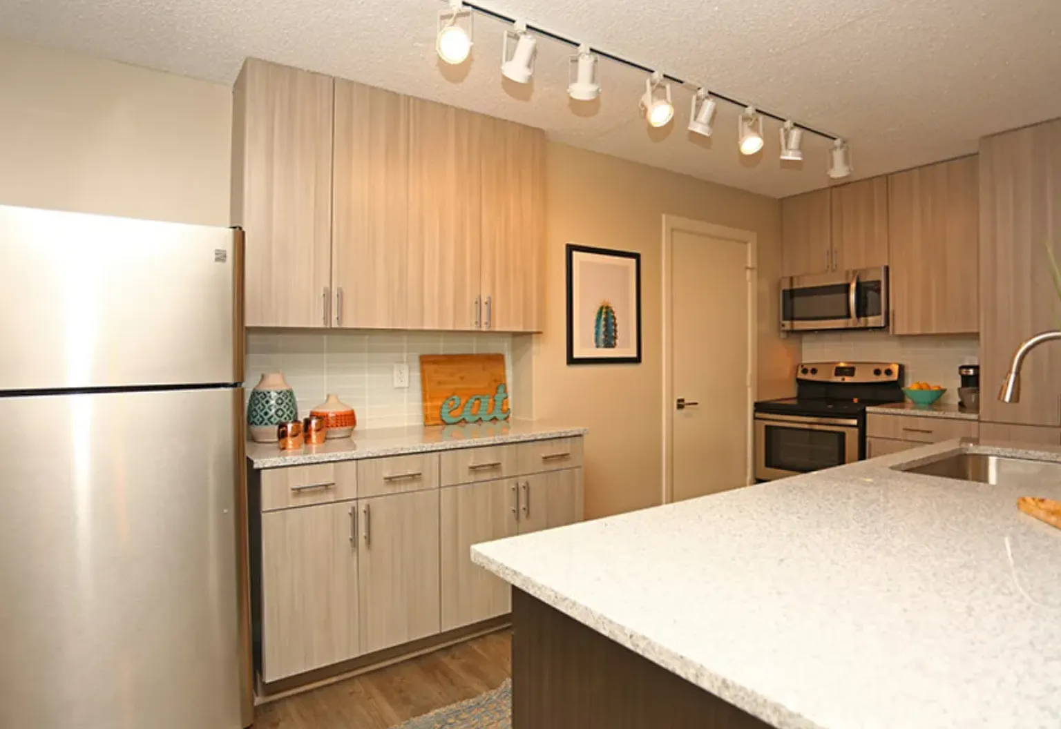 Acasa Vista Towers — Photo 1