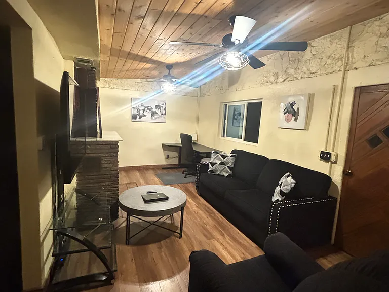 111 E Navajo Dr — Photo 11