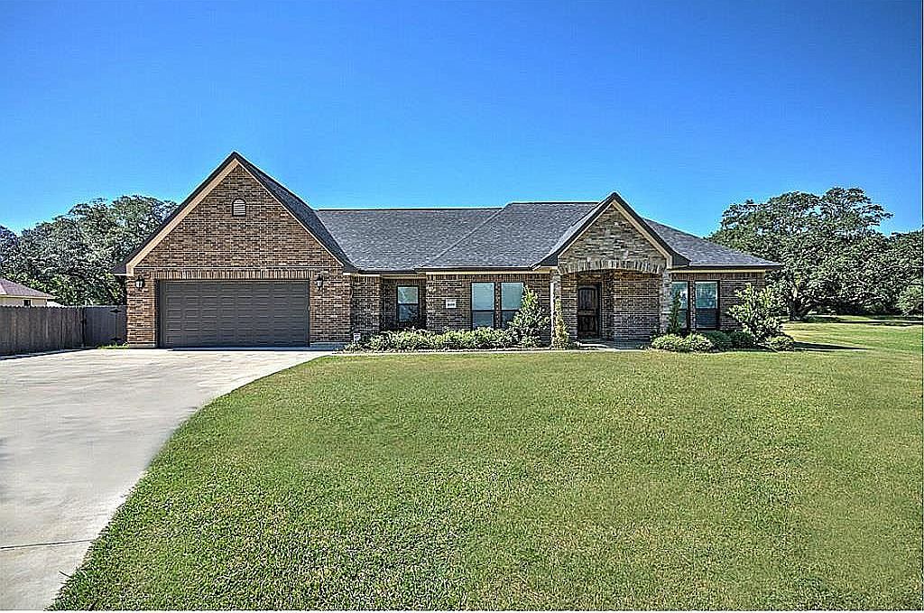 1029 Heritage Oaks Dr, Angleton, TX 77515 Zillow