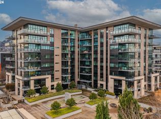 1830 NW Riverscape St APT 502, Portland, OR 97209