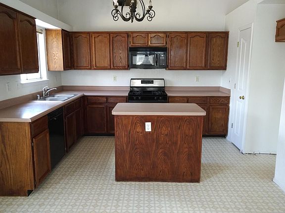 5th image of 12021 Spire Terrace Dr