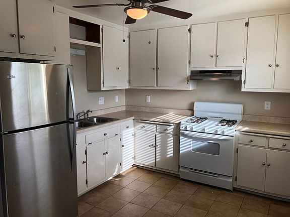 4th image of 3646 Pocahontas Ct APT B