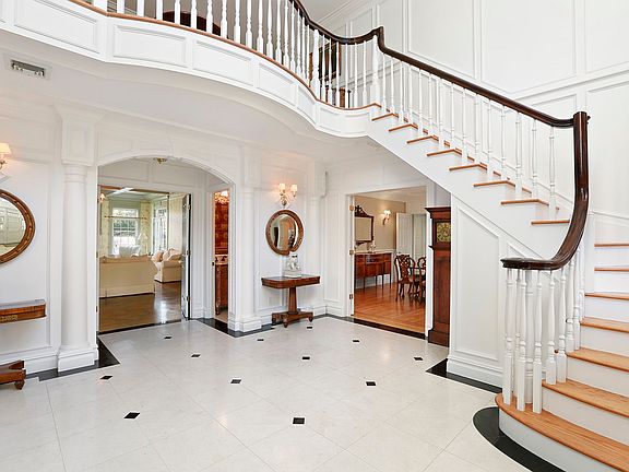 5th image of 21 Bay View Ct