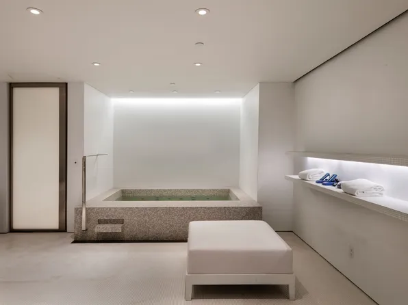 38 East 76th Street image 22 of 24