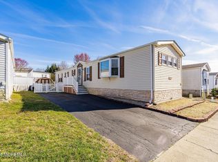 11 Ruffian Way, Howell, NJ 07731