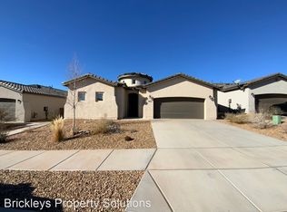 3931 McAdams Dr NE, Rio Rancho, NM 87144