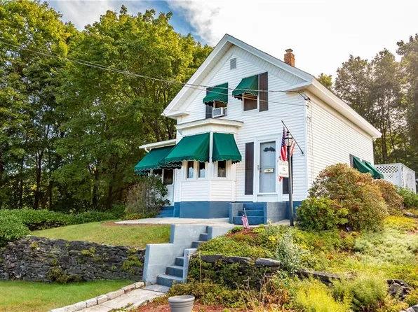 22 Colerick Ave, North Smithfield, RI 02896