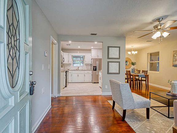5th image of 3922 Sudbury Ave