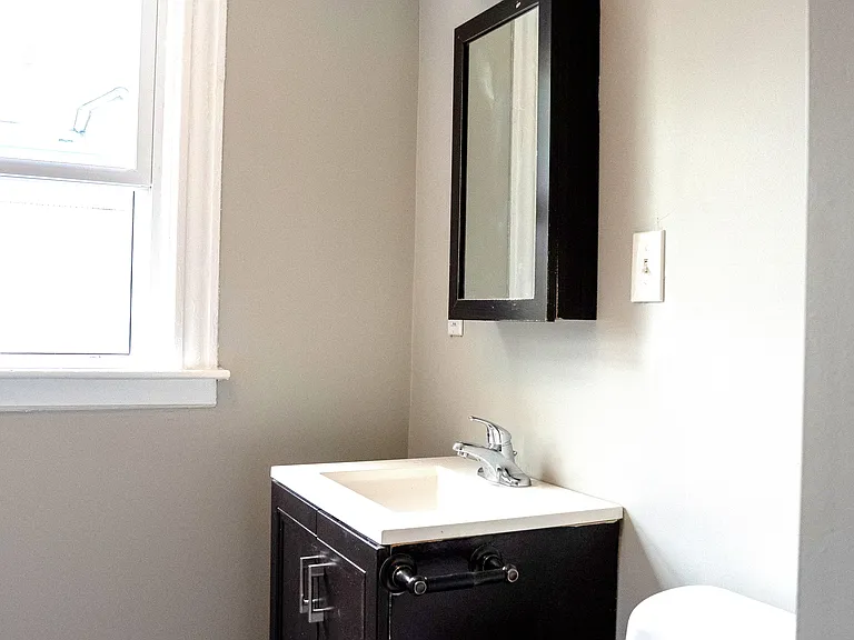 207 Oakland Ave #2 — Photo 10
