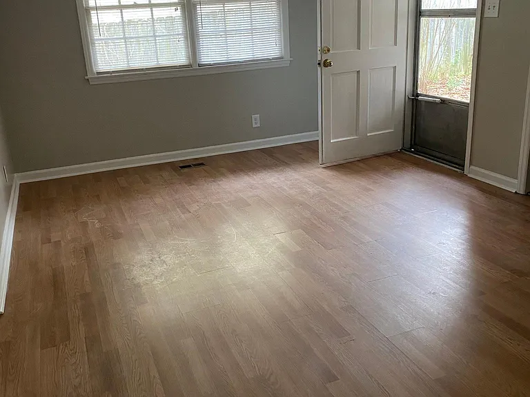 2317 Englewood Ave #B — Photo 2