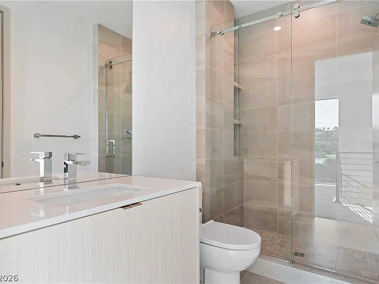 66 Lakefront Dr — Photo 46