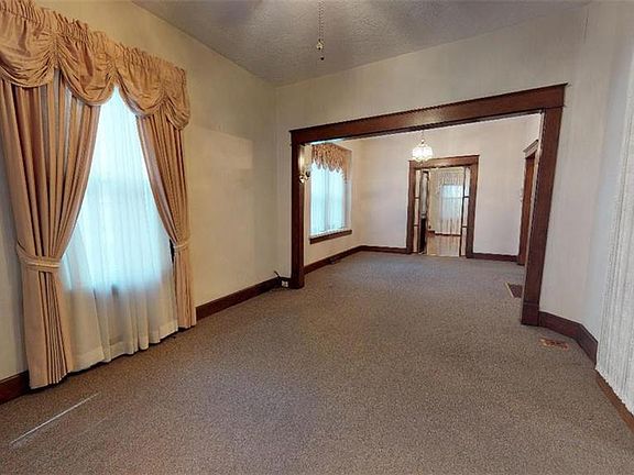 4th image of 342 N Quincy Ave