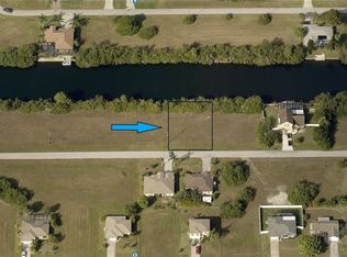 2923 NW 9th St, Cape Coral, FL 33993