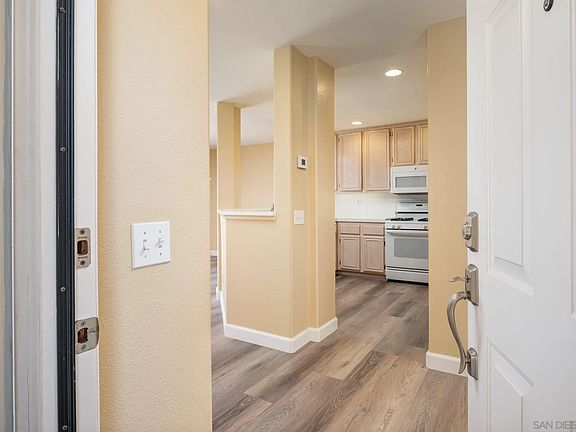 3rd image of 1235 Natoma Way Unit A